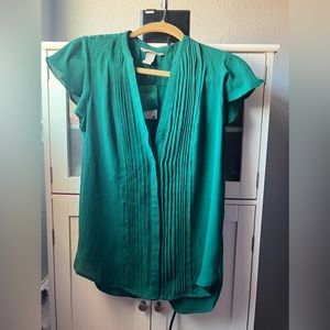Button down lightweight pine green blouse